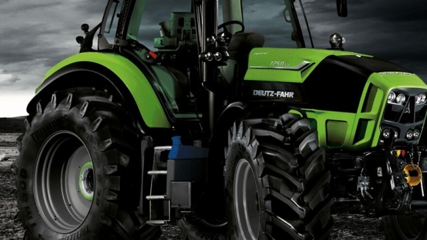 Traktor Deutz-Fahr 7
