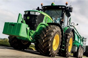 Traktor John Deere 7R