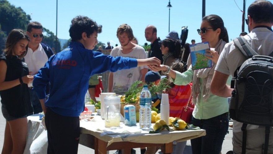 Traže se dobavljači voća i povrća za škole