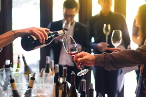 Istočno Sarajevo domaćin 5. Međunarodnog festivala vina i gastronomije "VinoSar"