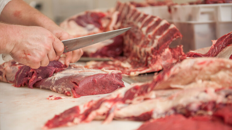 Značajno pao broj zaklanih goveda - šta je sa ovcama, svinjama i peradi?