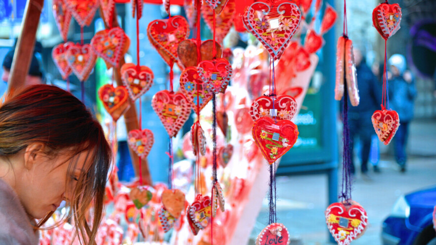 Od mirisa meda do crvenog sjaja: Kako su lecederska srca osvajala ljubavi i krasila domove