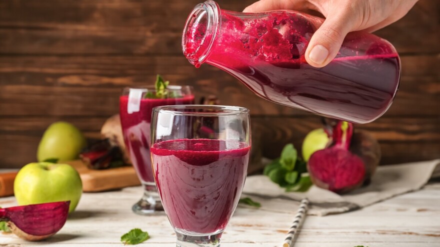 Sok od cikle i rak: izlječenje u 42 dana prema Rudolfu Broysu ili zabluda?