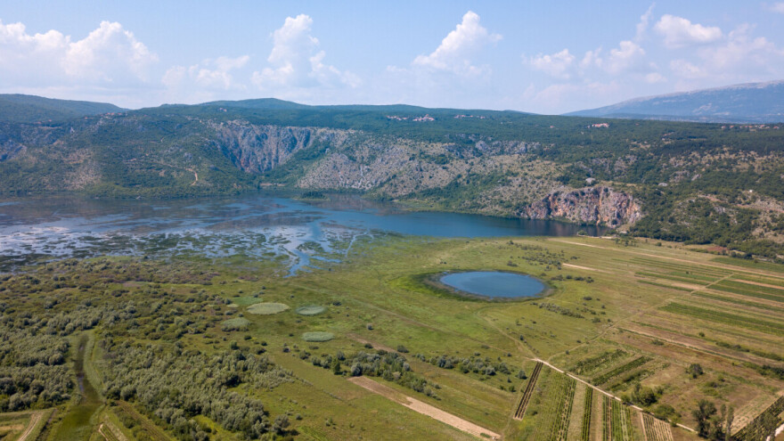 Zapuštena privatna zemljišta velik su potencijal hrvatske poljoprivrede, evo priče o Imotskoj bari