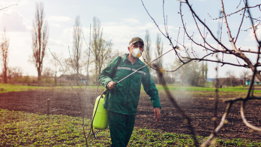 Počele obuke za za bezbednu primenu pesticida, a šta obuhvataju?