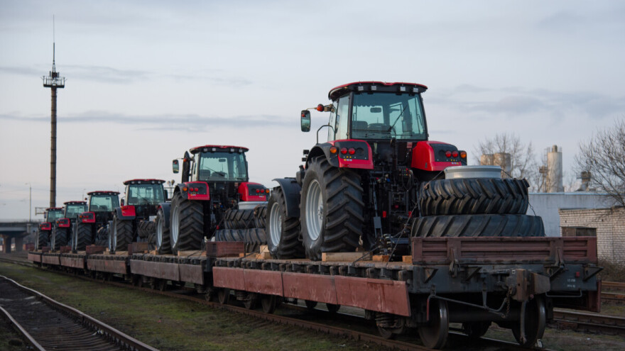 Objavljen javni poziv za nabavku traktora Belarus