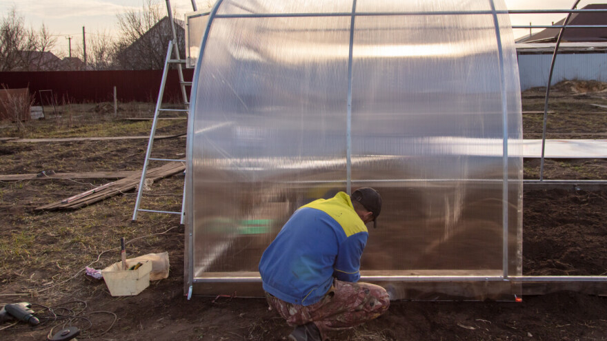 Na što obratiti pažnju prilikom kupovine i postavljanja plastenika?