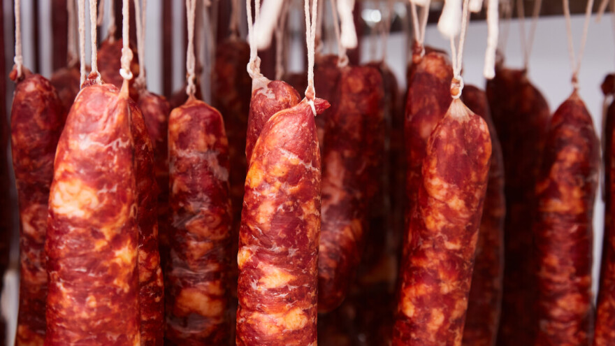 Povlačenje s tržišta: Listerija u domaćoj dimljenoj kobasici