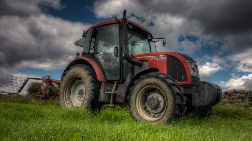 Na prodaju mašine dužnika: U ponudi i traktor Zetor