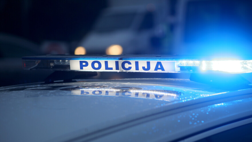 Sudar traktora i automobila - oba vozača ozlijeđena u teškoj prometnoj nesreći