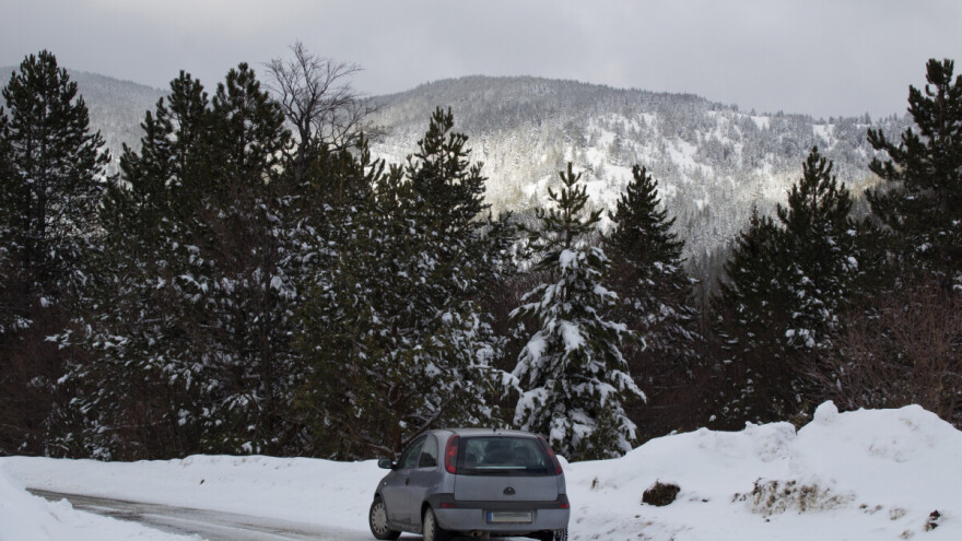 Sneg na Goliji, Zlatiboru, Fruškoj gori: Napadalo i do 20 cm, oprezno na putevima