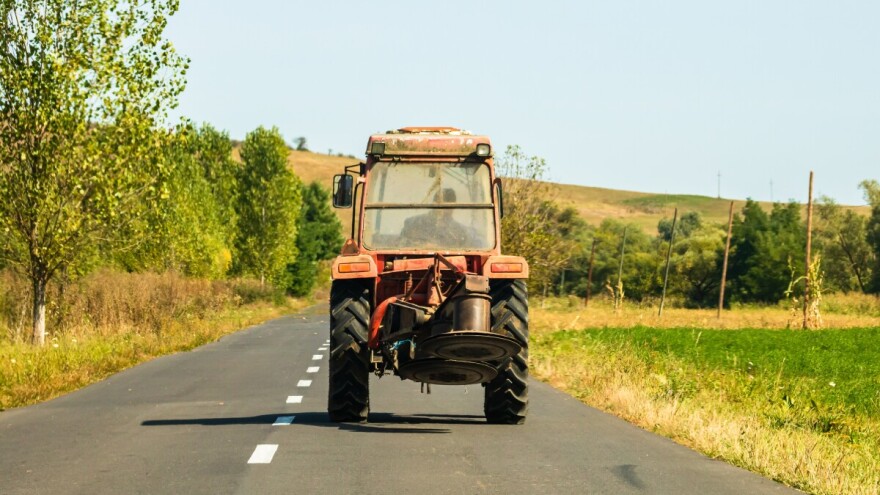 Priveden: Upravljao traktorom bez vozačke i s 1,69 promila alkohola u krvi