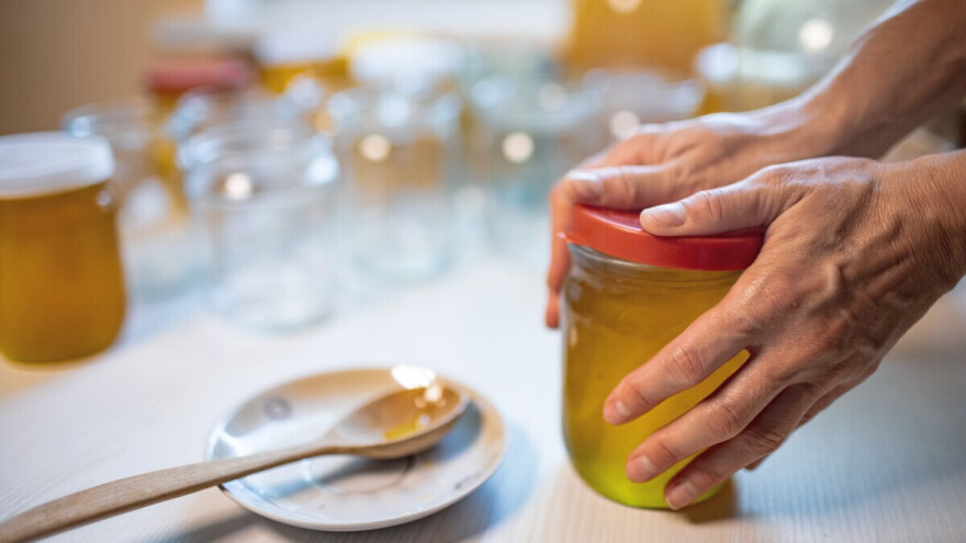 Med ne moramo uzimati drvenom žlicom kako smo oduvijek mislili