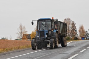 Traktorista iz BiH "jurio" 40 km/h, nije utekao njemačkoj policiji
