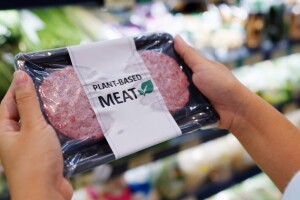 Zvuči kao ironija, ali nije: EU zakonom zabranjuje "kobasicu" i "burgere" veganima