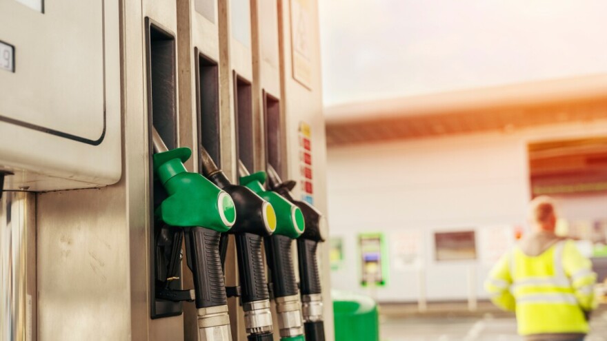 Objavljene nove, više cene goriva. Šta nas čeka na pumpama?