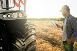 Uplatio više od 13 tisuća eura za traktor - ostao bez novca i stroja