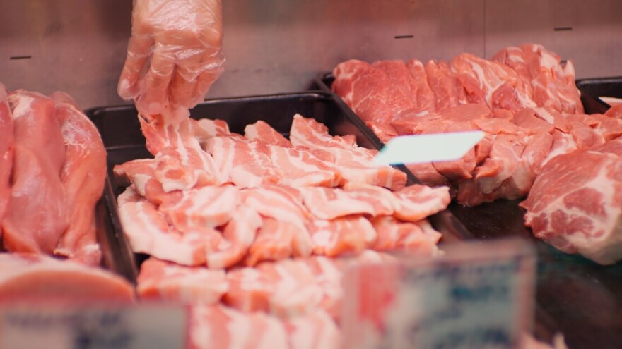 Uprava za veterinu: Netačne tvrdnje o "hormonima i antibioticima u mesu" dovode  javnost u zabludu