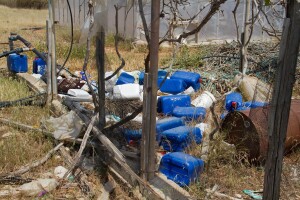 Poljoprivrednici i dalje nepravilno odlažu pesticidnu plastiku