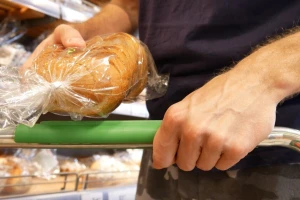 Kupujete rezani hljeb u plastičnim vrećicama? Evo zašto biste trebali dvaput razmisliti