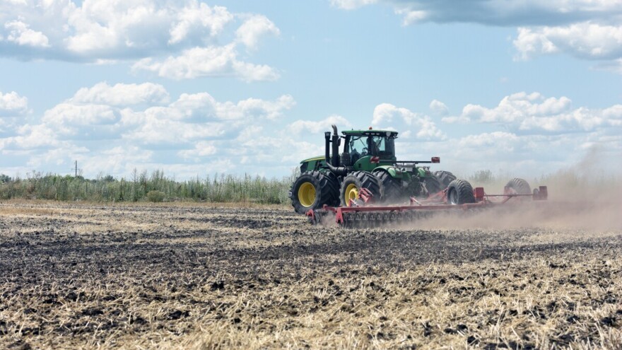 Plitka obrada tla: 7 važnih činjenica o prašenju strništa