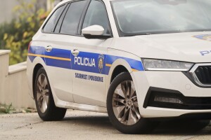 Mladom poljoprivredniku zbog niza počinjenih prekršaja trajno oduzet traktor