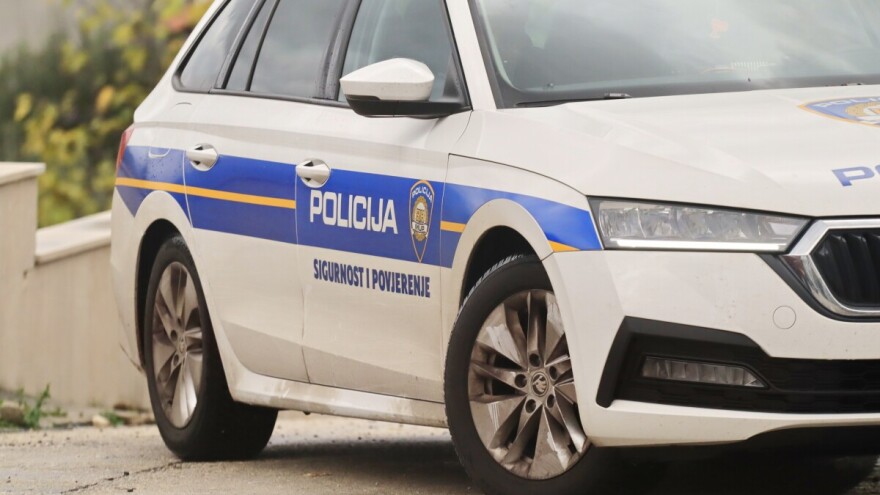 Mladom poljoprivredniku zbog niza počinjenih prekršaja trajno oduzet traktor