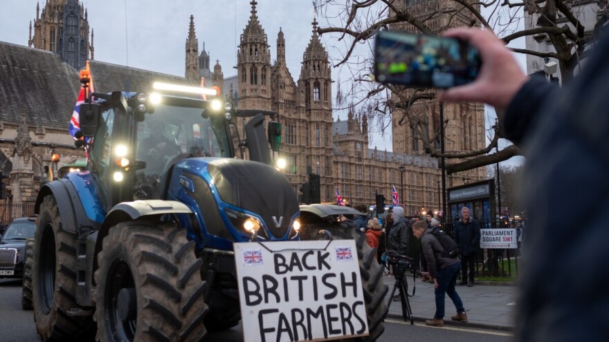 Prosvjed u Londonu, britanski farmeri ustali protiv "poreza na traktore"