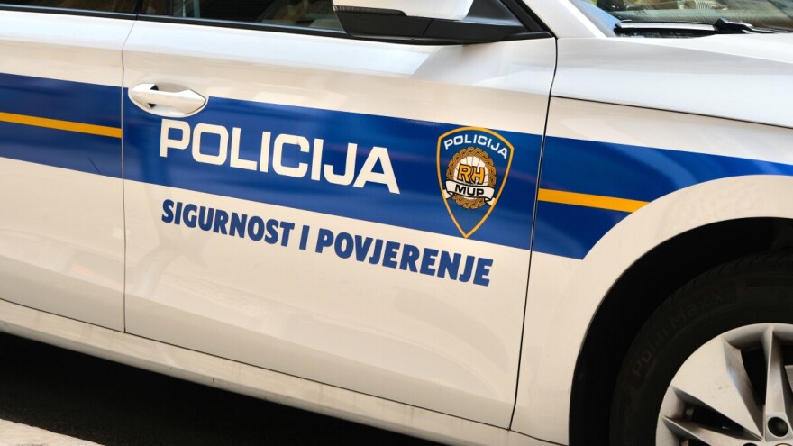 Tragedija na farmi u Brodskom Drenovcu: Smrtno stradao 55-godišnji muškarac