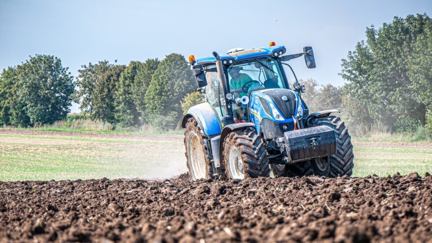 Smanjene prognoze prinosa: Intenzivne padavine omele žetvu letnjih i setvu ozimih kultura