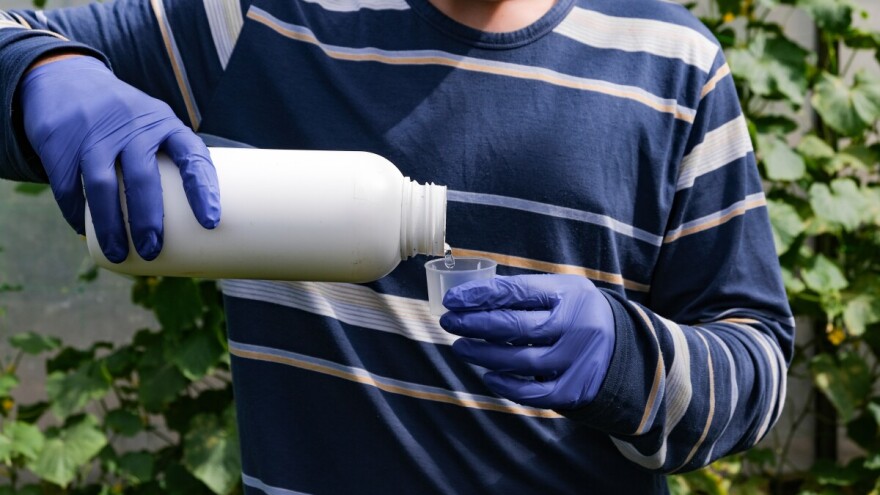 EU pojednostavljuje odobrenja za pesticide i pooštrava pravila uvoza?