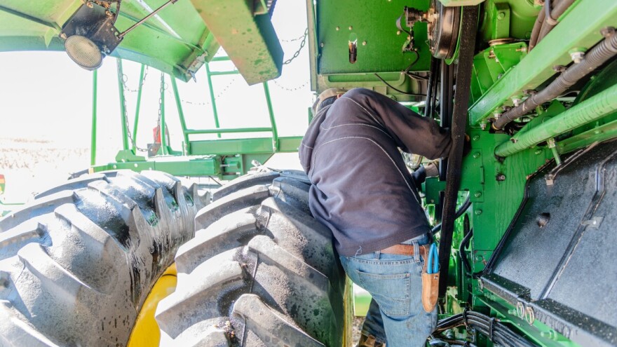 Tragedija na njivi: Miodrag Rakić (28) poginuo pokušavajući popraviti kombajn