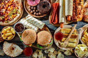 Pobuna unutar Europske komisije: Četiri odjela protiv novog poreza na prerađenu hranu