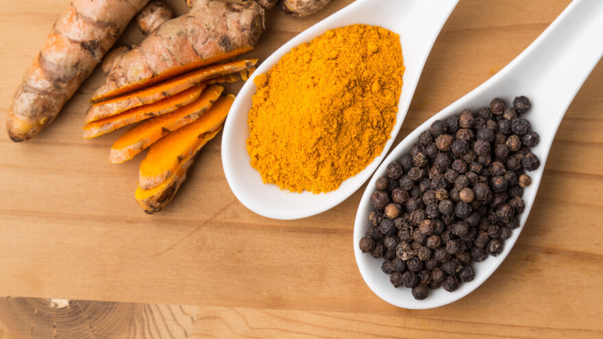 Kurkuma u kombinaciji s crnim paprom može izazvati oštećenje jetre?