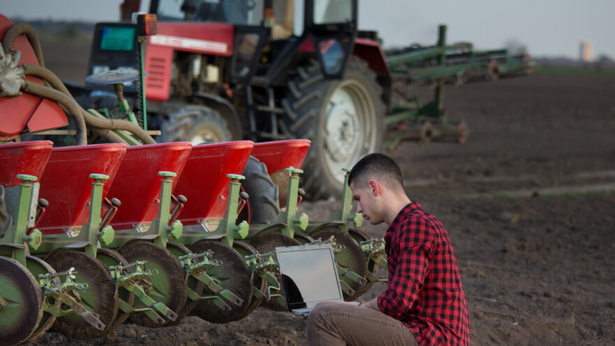 Podrška za digitalna rešenja u poljoprivredi kroz dva projekta - dodeljuje se 1,8 miliona evra