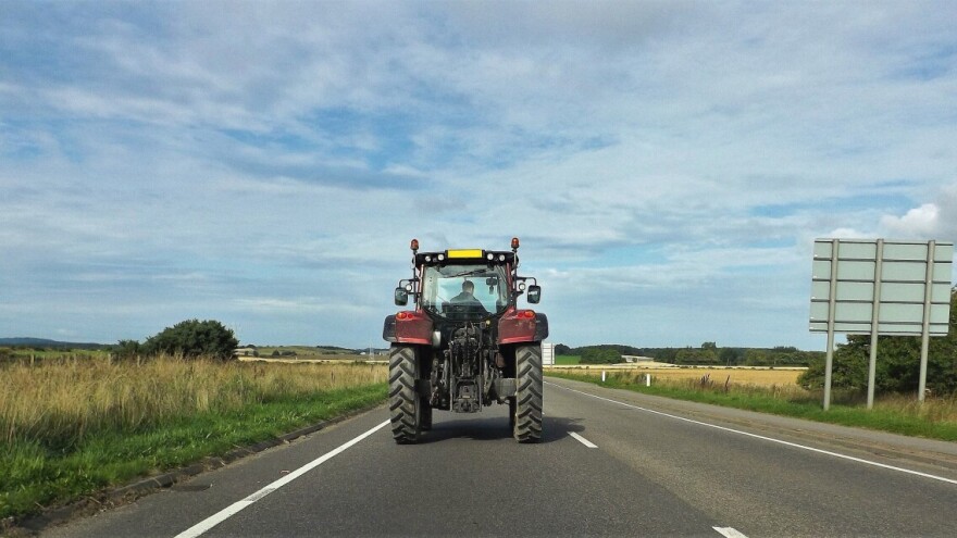 Poljoprivredniku (44) policija oduzela traktor - nabrojali su razloge zašto