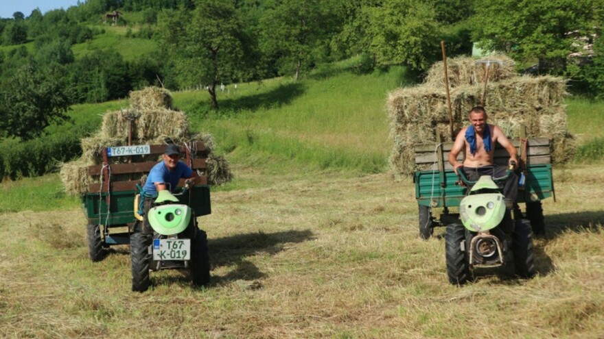 Srebrenički poljoprivrednici: Na plus 35 stepeni moraju da misle na zimu