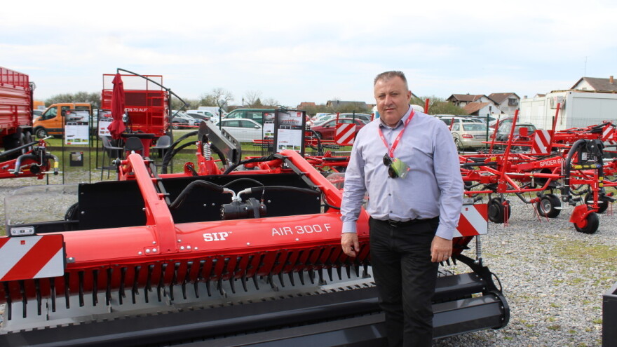 Jedini na RH tržištu - SIP predstavio prednji sakupljač AIR 300 F