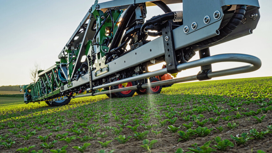 Pametnim prskanjem može da se uštedi dve trećine pa i više herbicida?