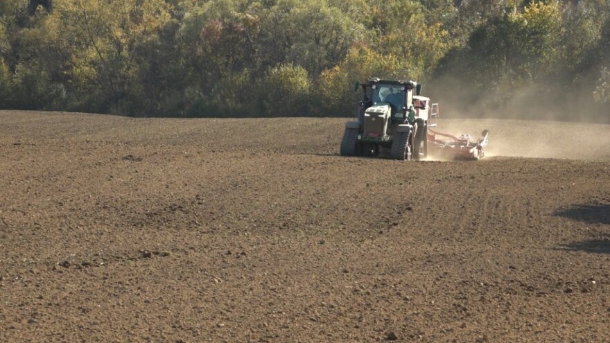Modernom mehanizacijom u smjeni posije oko 60 hektara