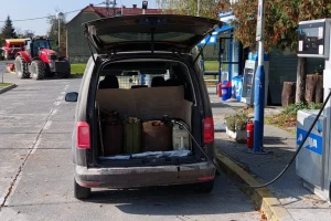 Alarmantno stanje: Strojevi stali, jesenska sjetva stopirana jer plavog dizela - nema?!