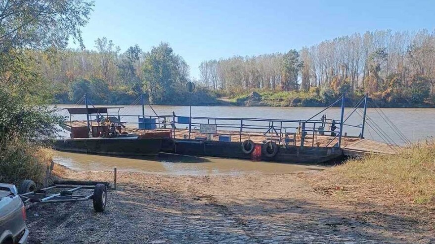 Skela na Tisi kod Taraša ponovo prevozi poljoprivrednike