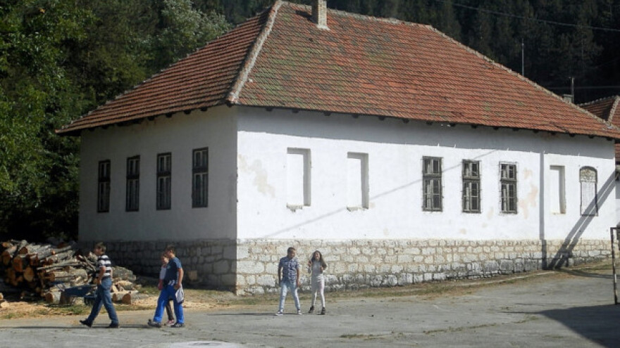 Seosku školu spasila komšijska deca