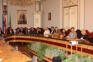 Požeška poljoprivredna škola dobiva farmu krava i svinja