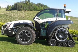 Traktor Ferrari Sky Jump V95 Dualsteer