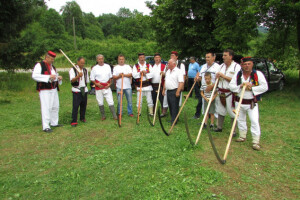 Kosibaše  pjesmom i otkosom okitile Grmeč