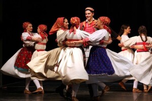 Susreti folklornih društava u Vukovaru!