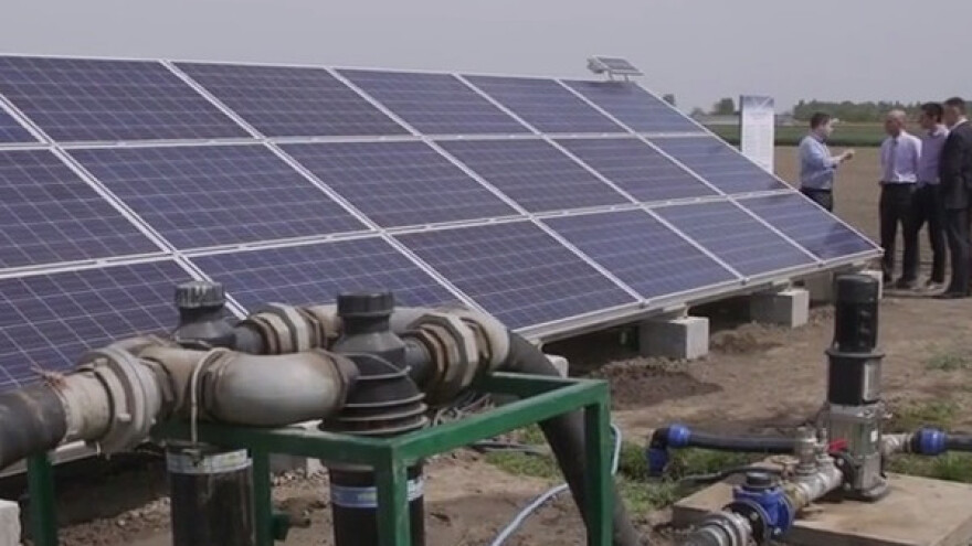 Solarna crpna stanica za uštede u navodnjavanju!