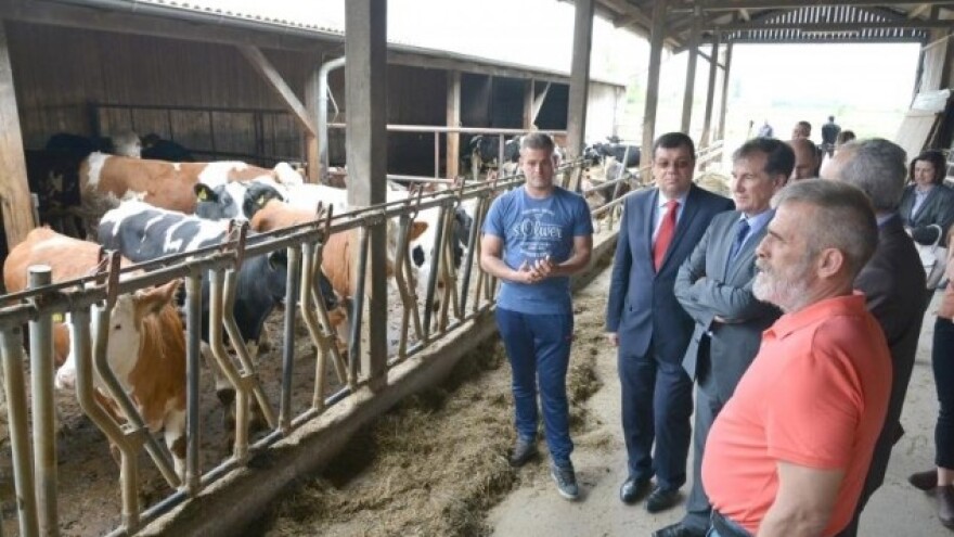 Lobi koji želi uništiti sve što je hrvatsko?