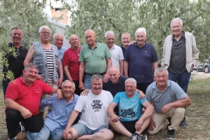 Odlazak u mirovinu vatrogasni zapovjednik Željko Šoša proslavio u masliniku